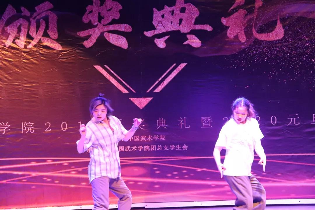 柠檬体育平台